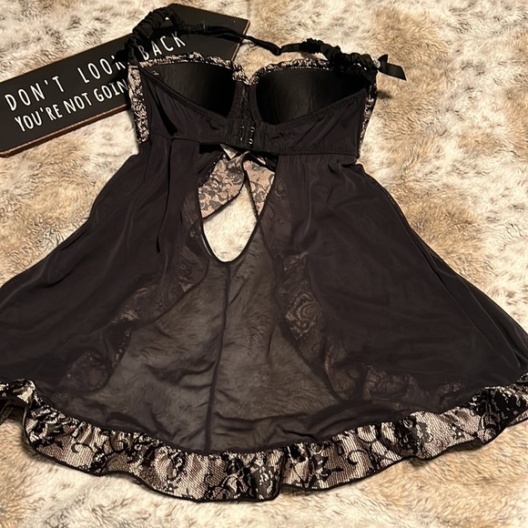 Fredricks of Hollywood Lingerie Slip - Picture 3 of 5